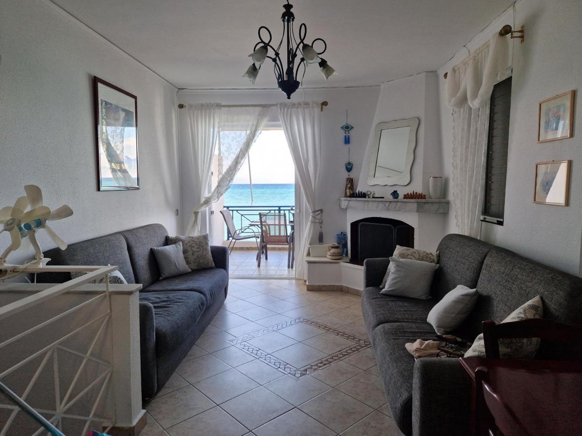 Апартаменти Korinthian Sea View Nerantza Екстер'єр фото
